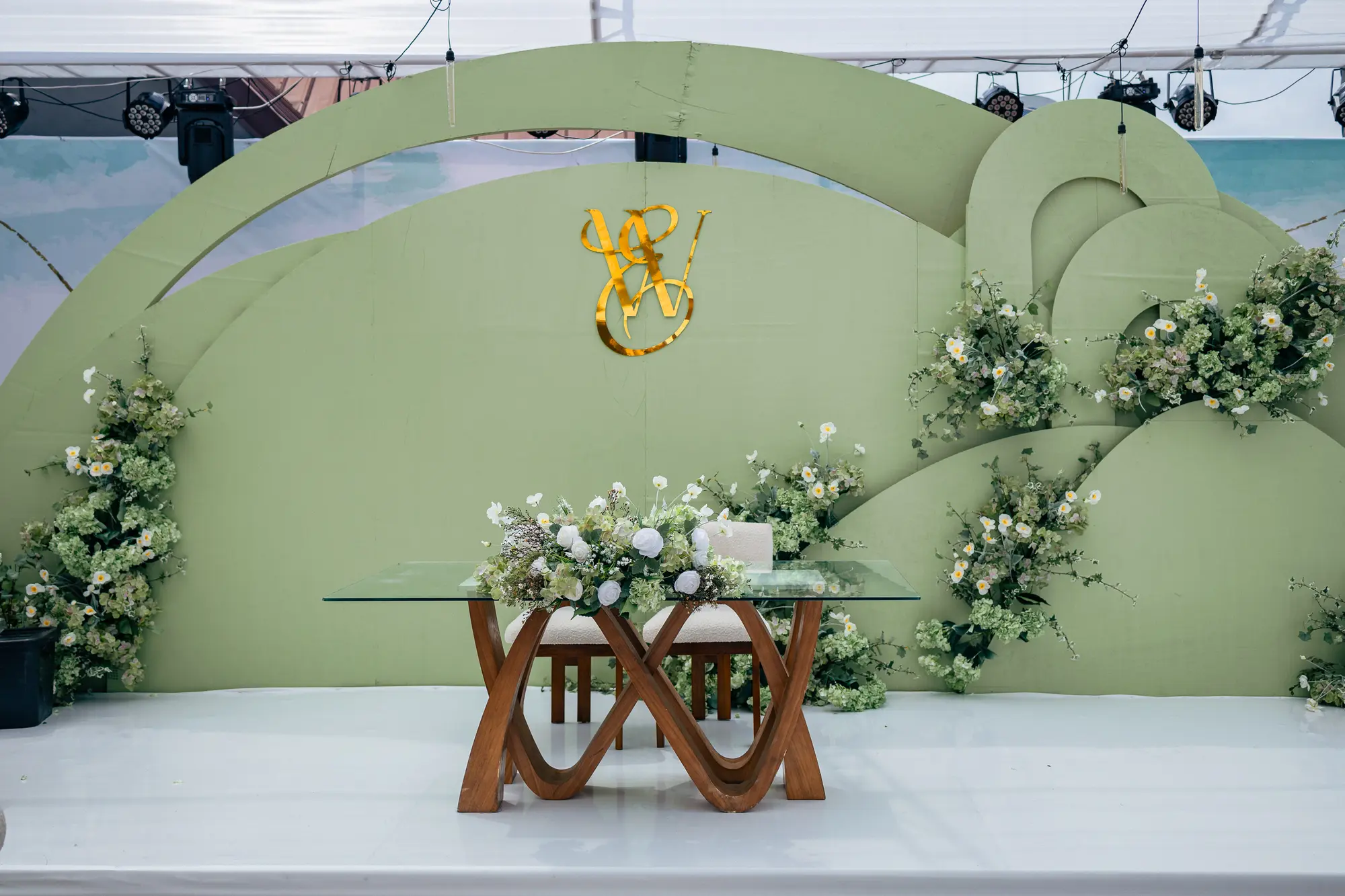 Nii & Mina, Sprout Affair
